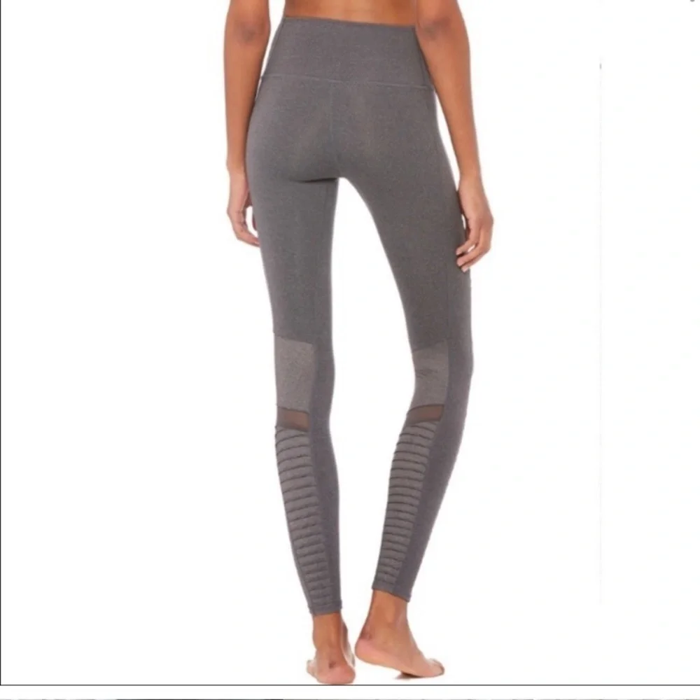 Alo Yoga High Waist Moto Leggings XS 115$ grey active fall workout logo casual